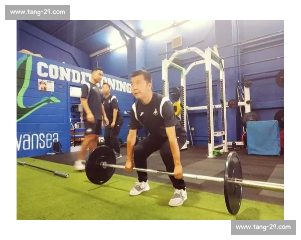 足球赛前全面分析与准备工作策略及实施方案探讨