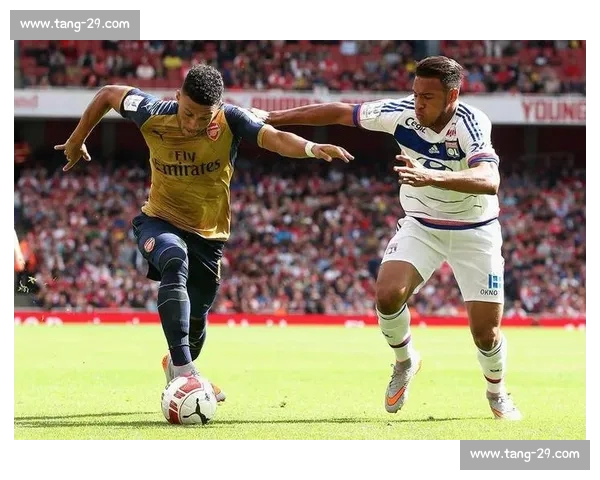 高清流畅足球赛事在线观看平台尽享全球精彩对决实时直播回放分析 - 副本 (14) - 副本 - 副本 - 副本 - 副本