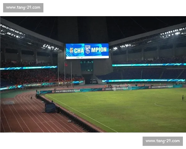 高清足球赛事直播APP下载指南畅享全球赛场精彩即时比分数据分析权威解说 - 副本 - 副本 (6)